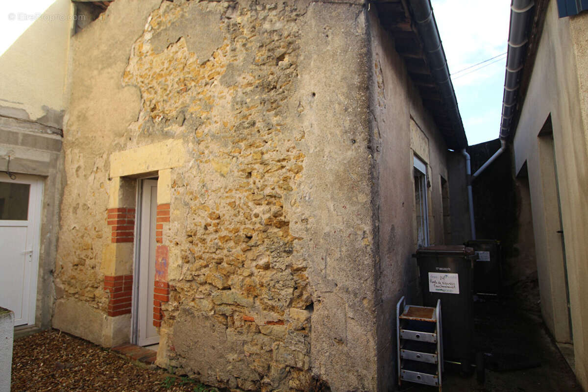 Maison à FOURCHAMBAULT