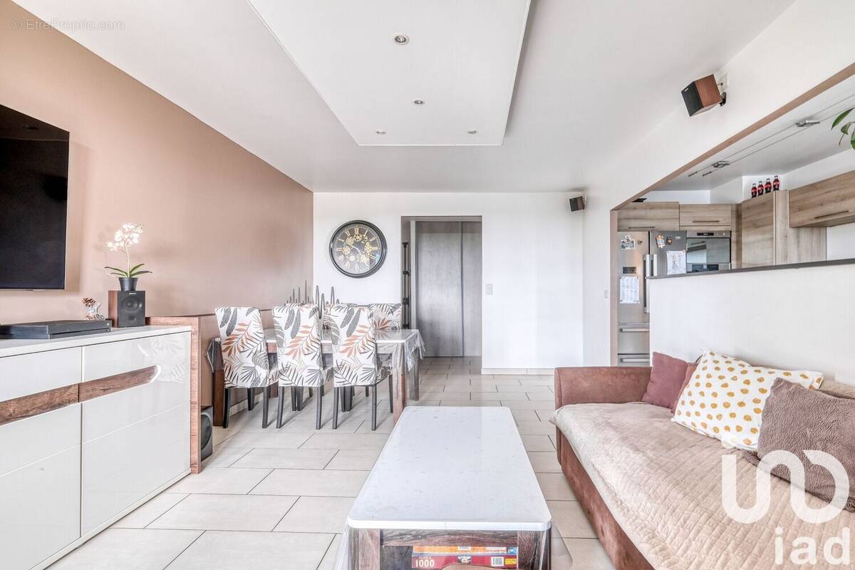 Photo 1 - Appartement à TORCY