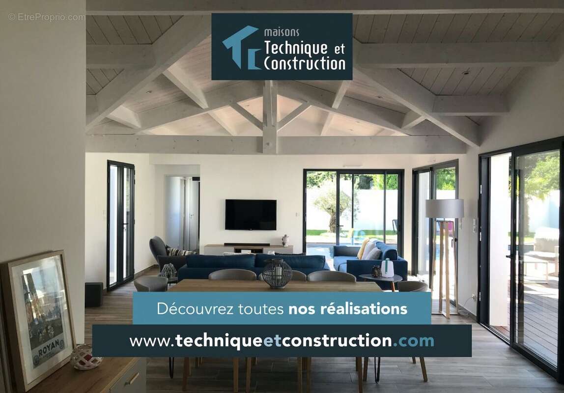 Terrain à SALLES-SUR-MER