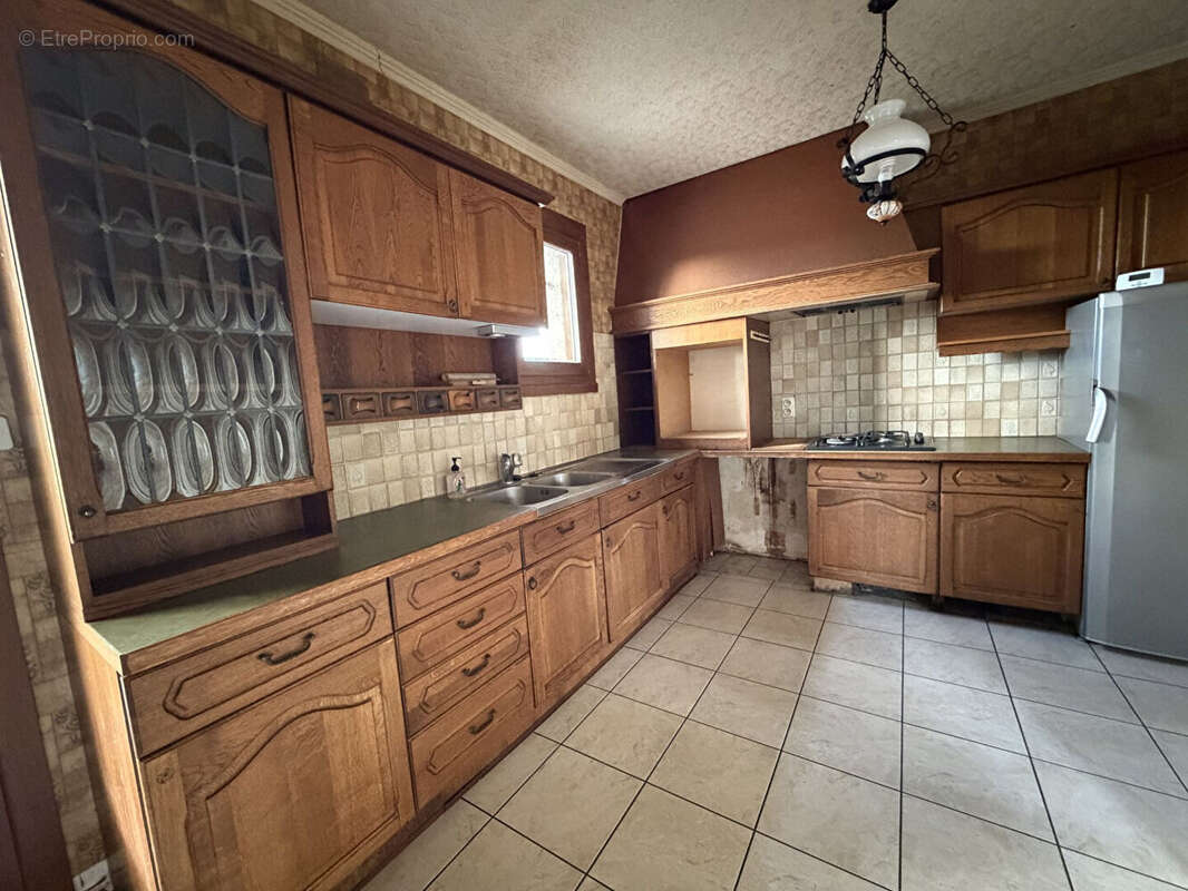 Maison à SAINT-VICTOR