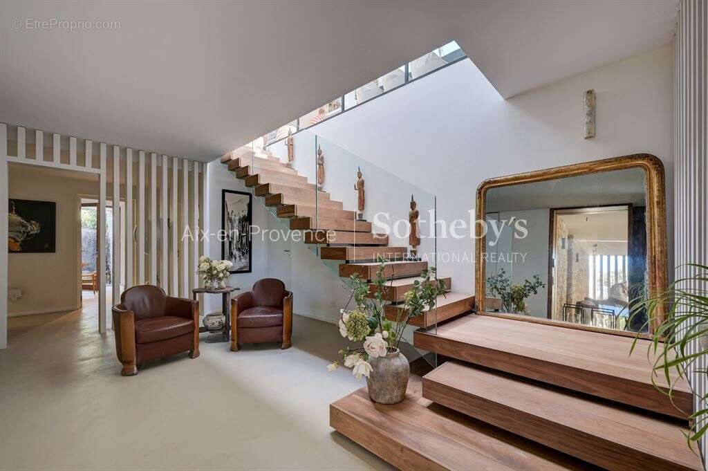 Aix-en-Provence - Villa  Architecturale et Panorama d'Exception - photo 8