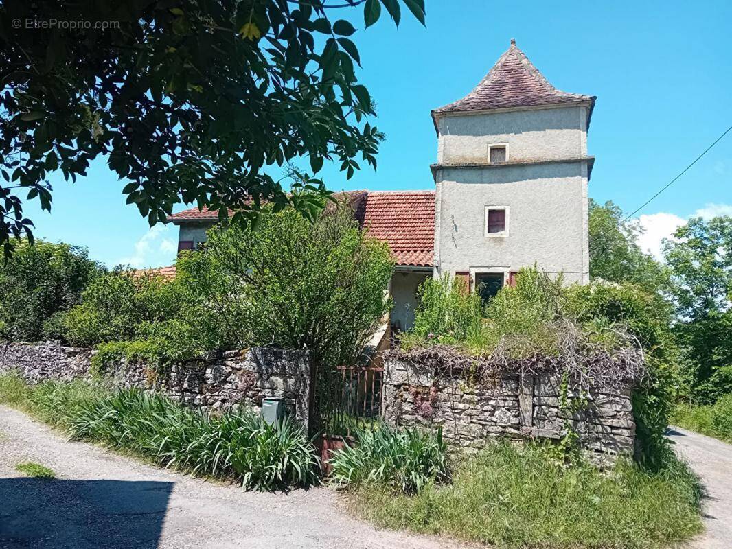 Maison à LIMOGNE-EN-QUERCY