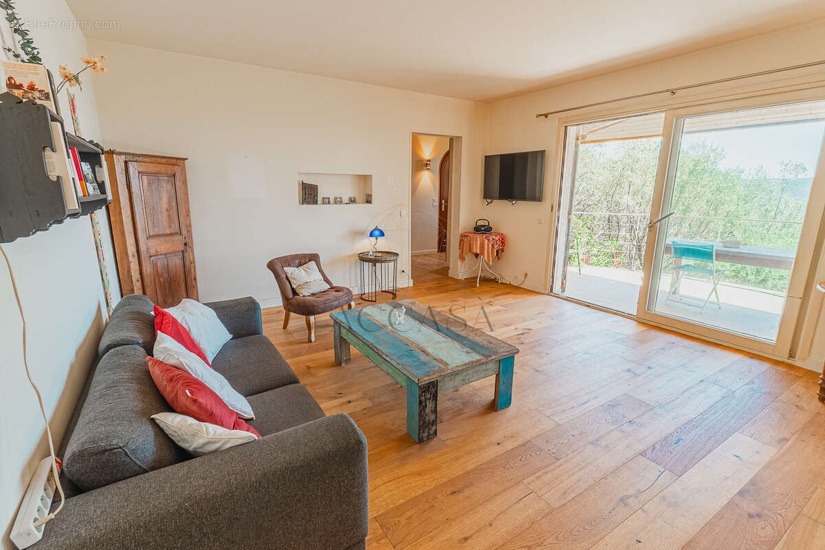 Maison vue mer à Lecci sur terrain de 1100 m2 au calme sans vis-à-vis - photo 8