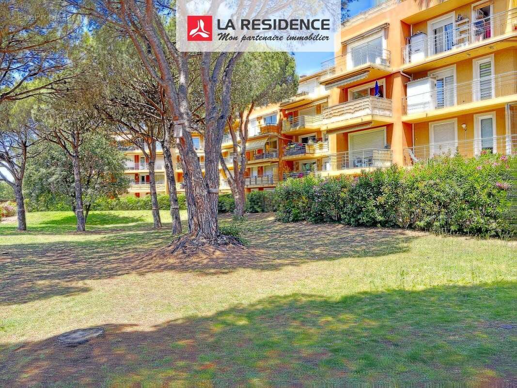 Appartement 80 m² à Frejus  - photo 2