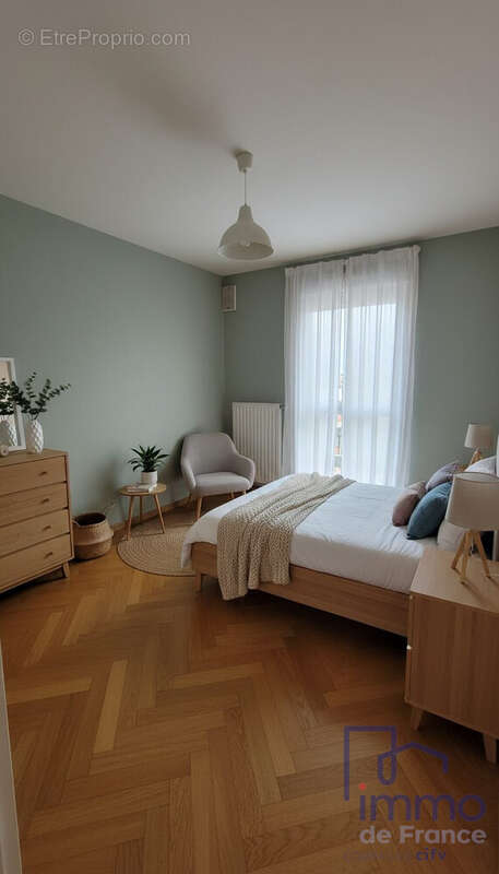 CHAMBRE 1 REMEUBLE - Appartement à SAINT-ETIENNE