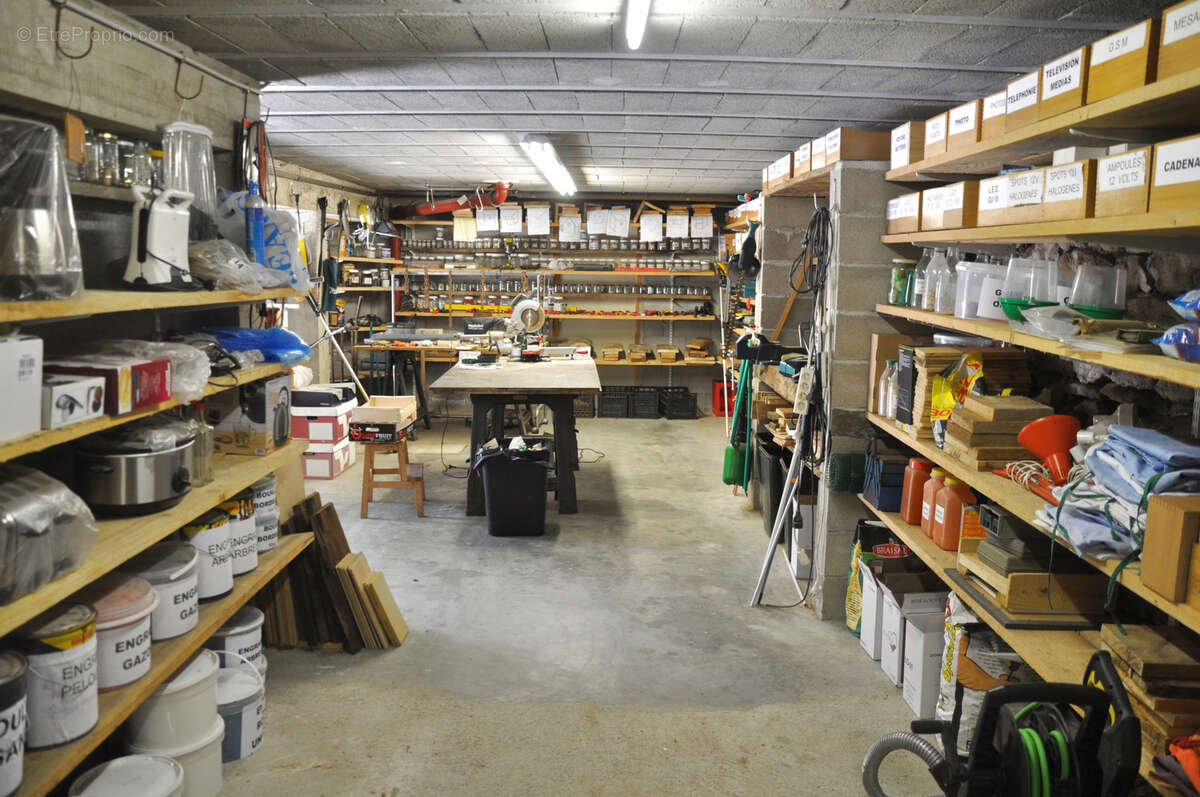 Maison à LAVAL-DE-CERE