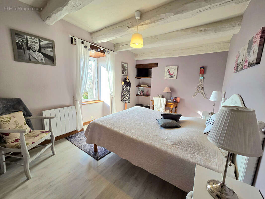 Maison en pierres au charme intemporel - photo 9