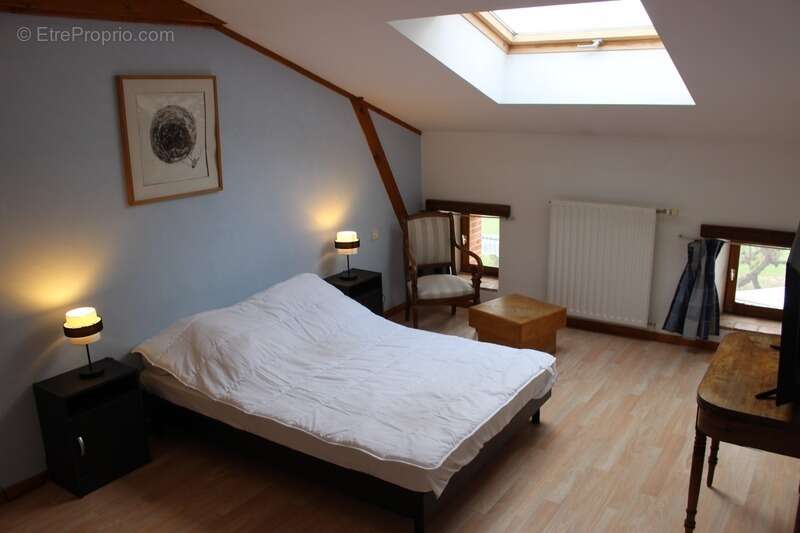 Dpt Maine et Loire (49), à vendre proche  de Cholet, maison de caractère avec 6 chambres sur 3750 m² de terrain + dépendance - photo 17