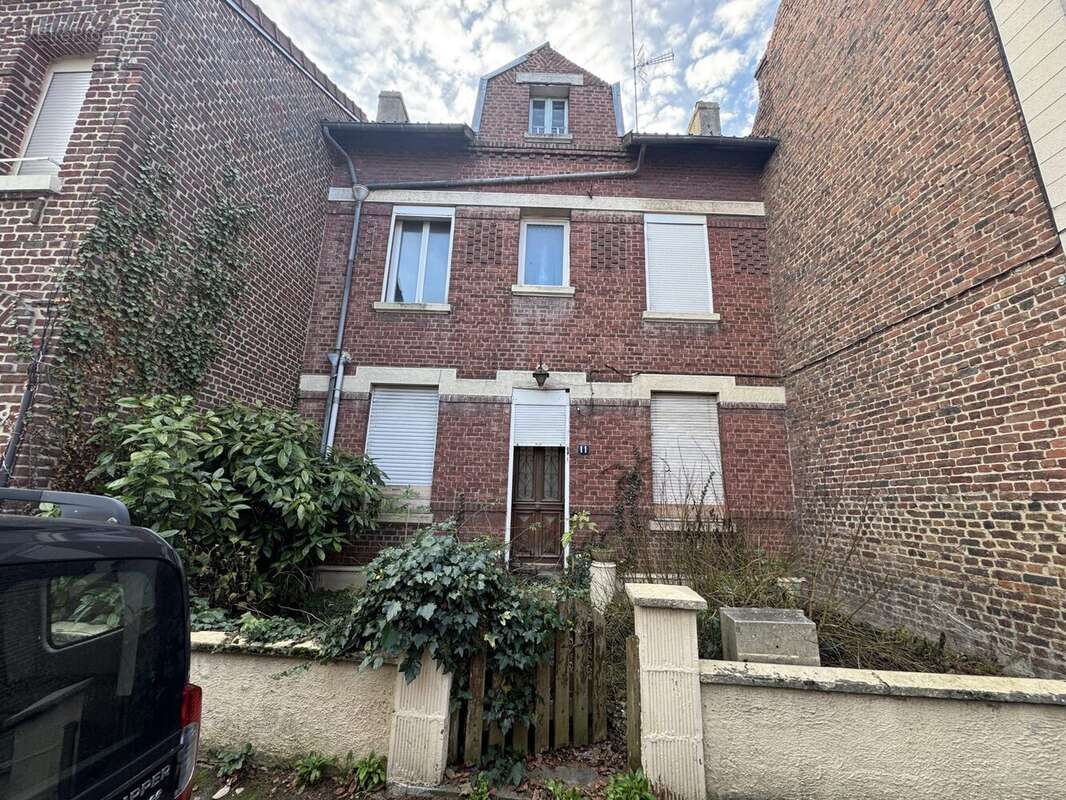 Maison à NEUVILLE-SAINT-REMY