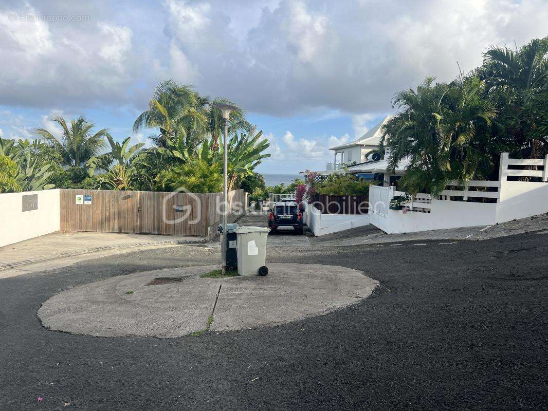 Appartement t2 route touristique pres d anse des rochers - photo 8