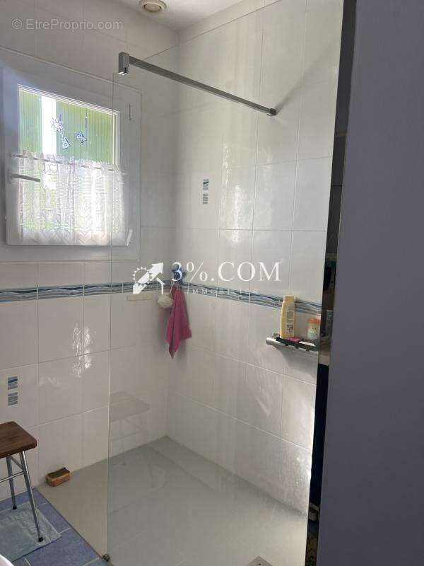 3%. com immobilier à bonnes - photo 9