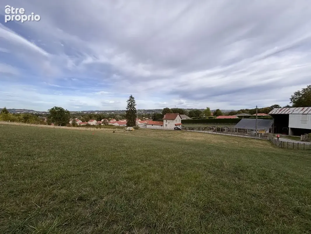 Terrain à bâtir de 1169 m² à BELLERIVE-SUR-ALLIER (03) - photo 2