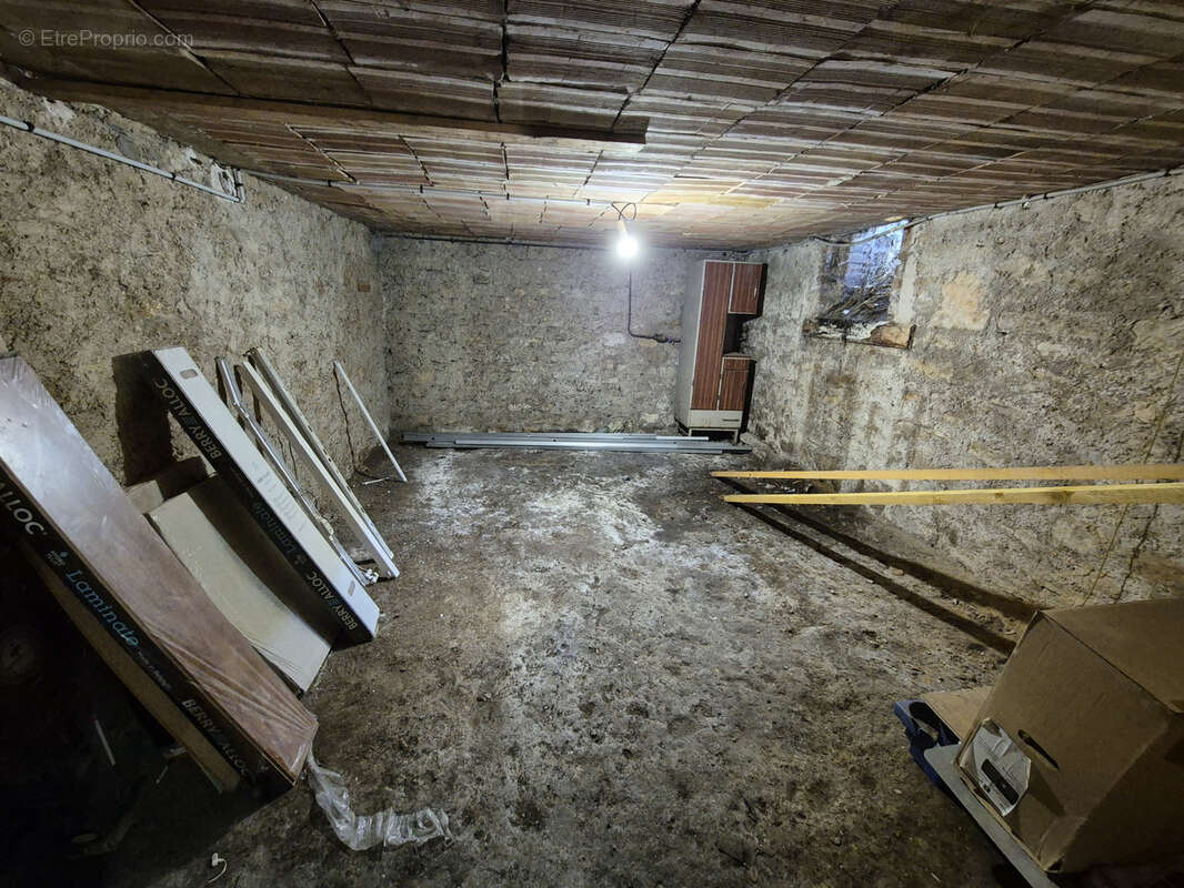 Maison à MAUBERT-FONTAINE