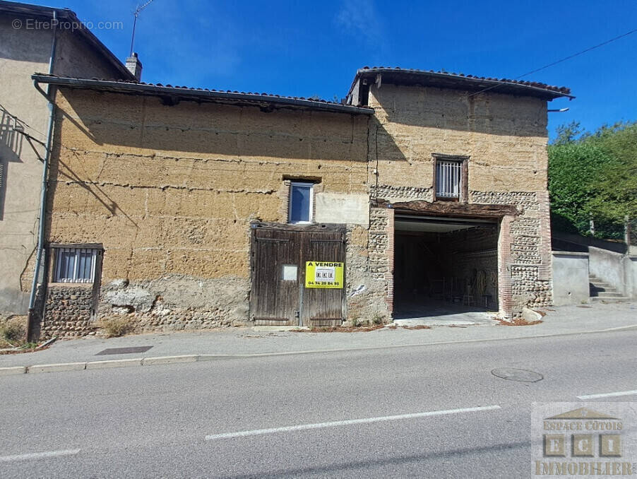 Autre à LA COTE-SAINT-ANDRE
