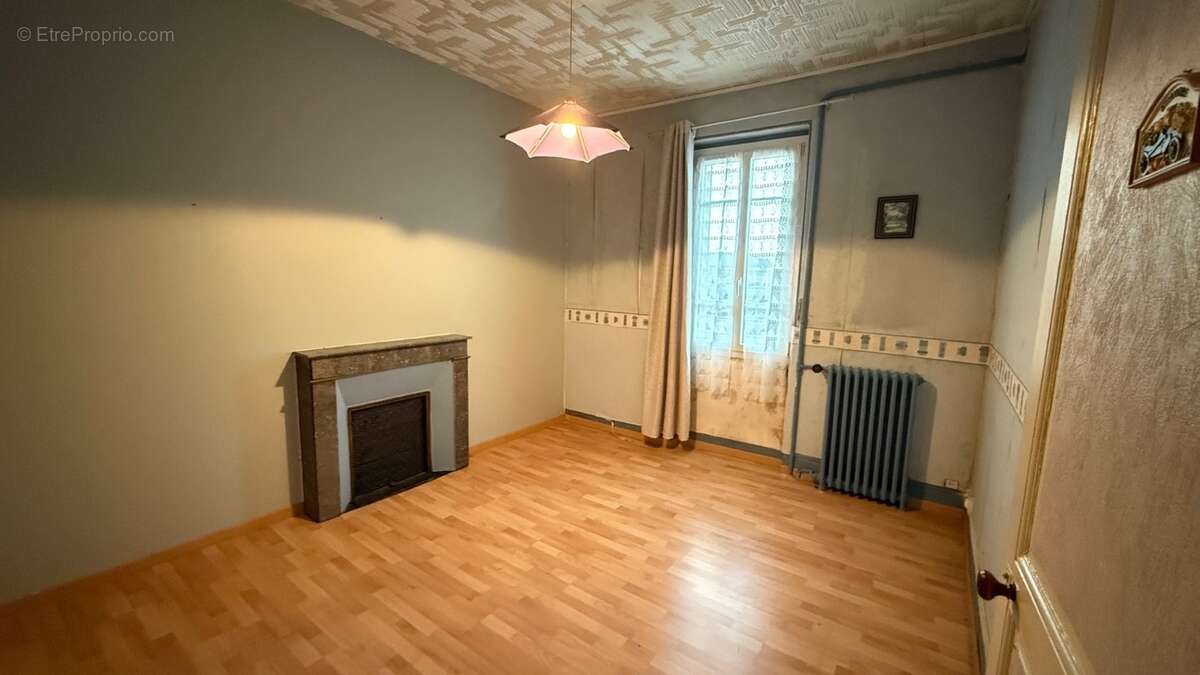 Maison de ville à vendre 7 pièces BAGNERES DE BIGORRE (65) - photo 7