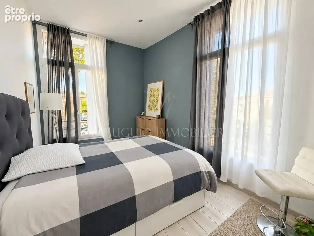 T4 de 89m² avec ascenseur et parking - photo 5