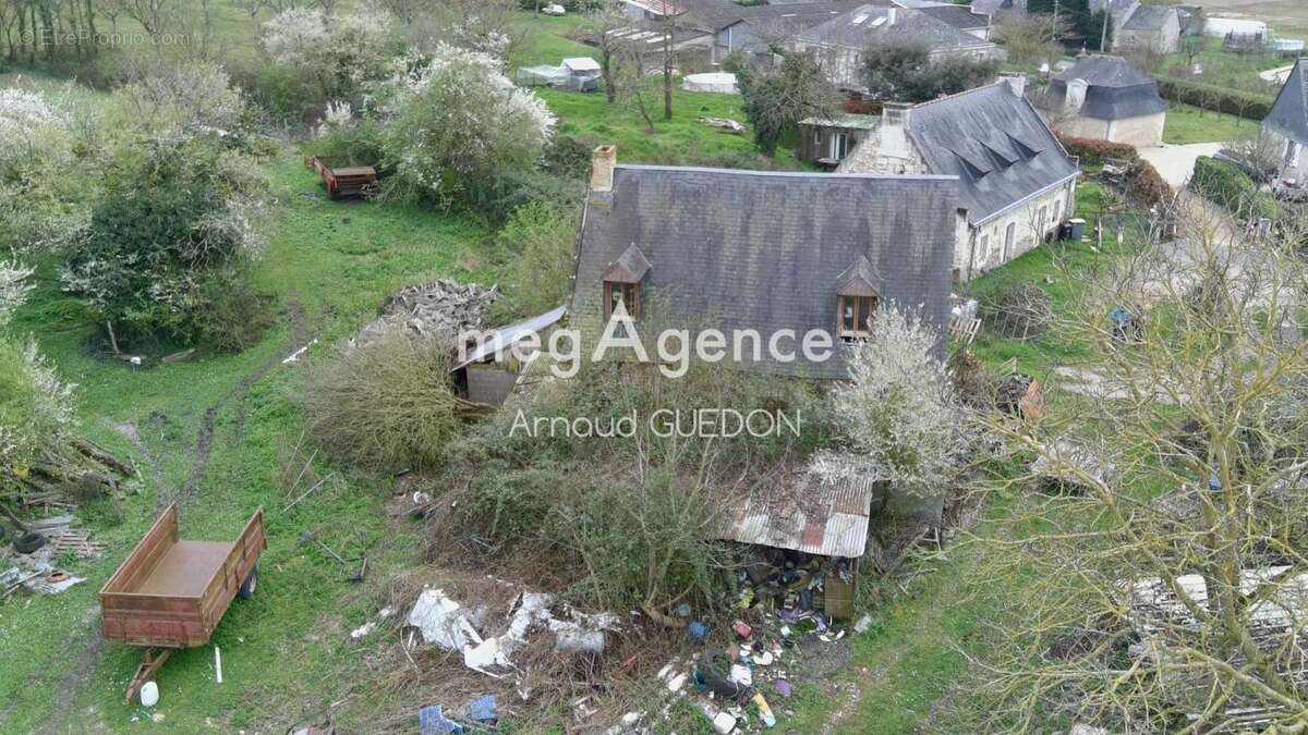 Authentique Longère Angevine de Caractère à Restaurer Entièrement – 20 min Angers - photo 2