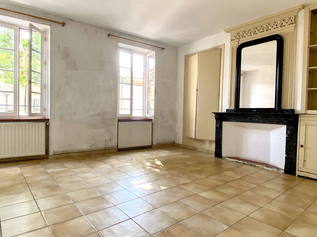 Appartement à TREBES