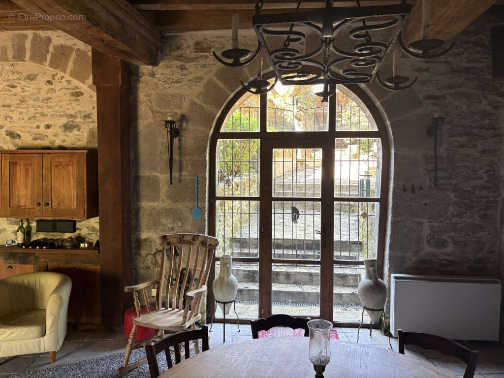 Maison à SAINT-SOLVE