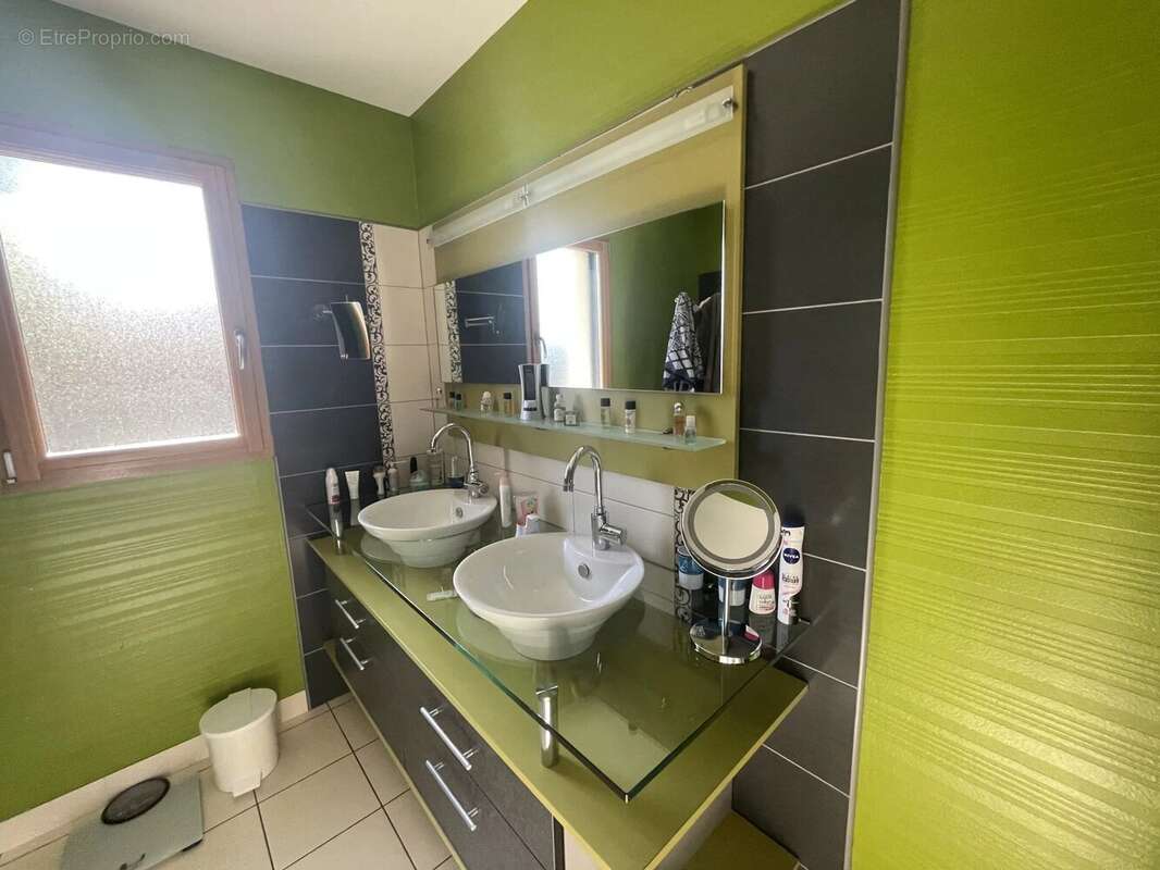 Maison à MONTREUIL-BELLAY