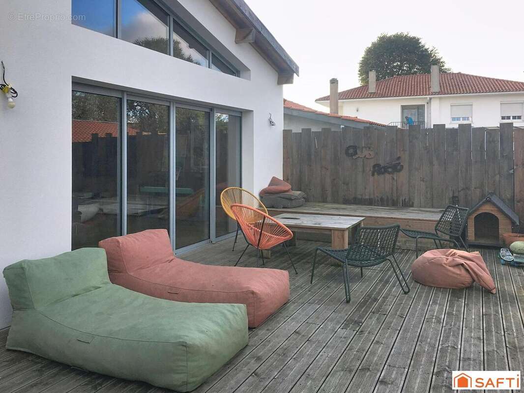 Photo 2 - Maison à VILLENAVE-D'ORNON