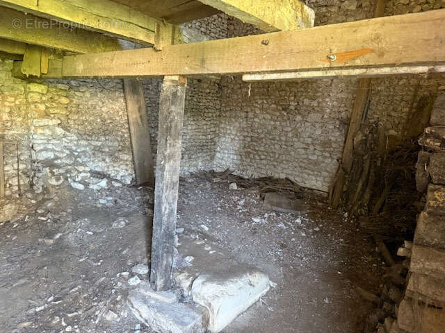 Maison à SAINT-THOMAS-DE-CONAC