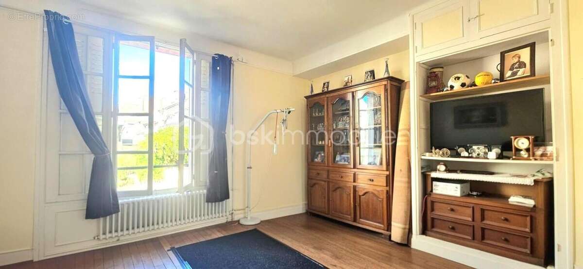 Maison avec garage, terrasse et double accès à deux pas des bords de Loire - photo 5