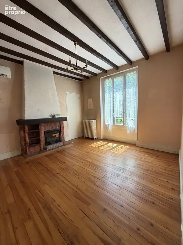 Maison indépendante 155 m2 à Romans-sur-Isère   4 chambres, terrain 903 m2, ascenseur et fort potentiel - photo 5