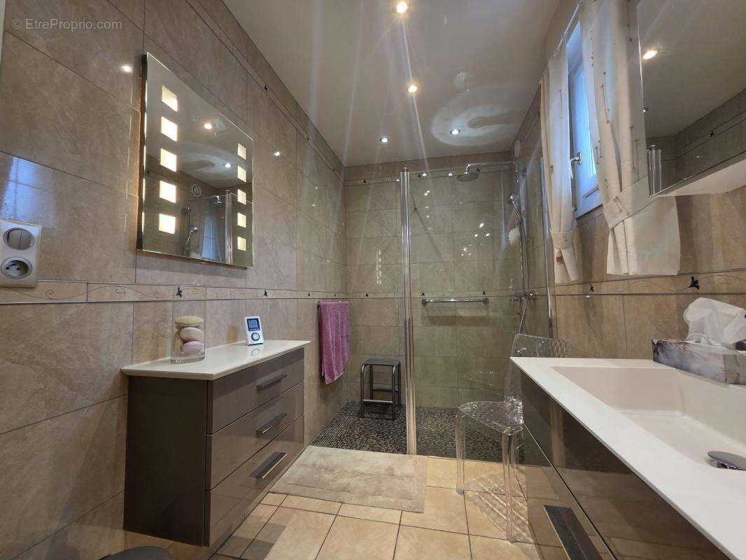 Maison à LE CATEAU-CAMBRESIS