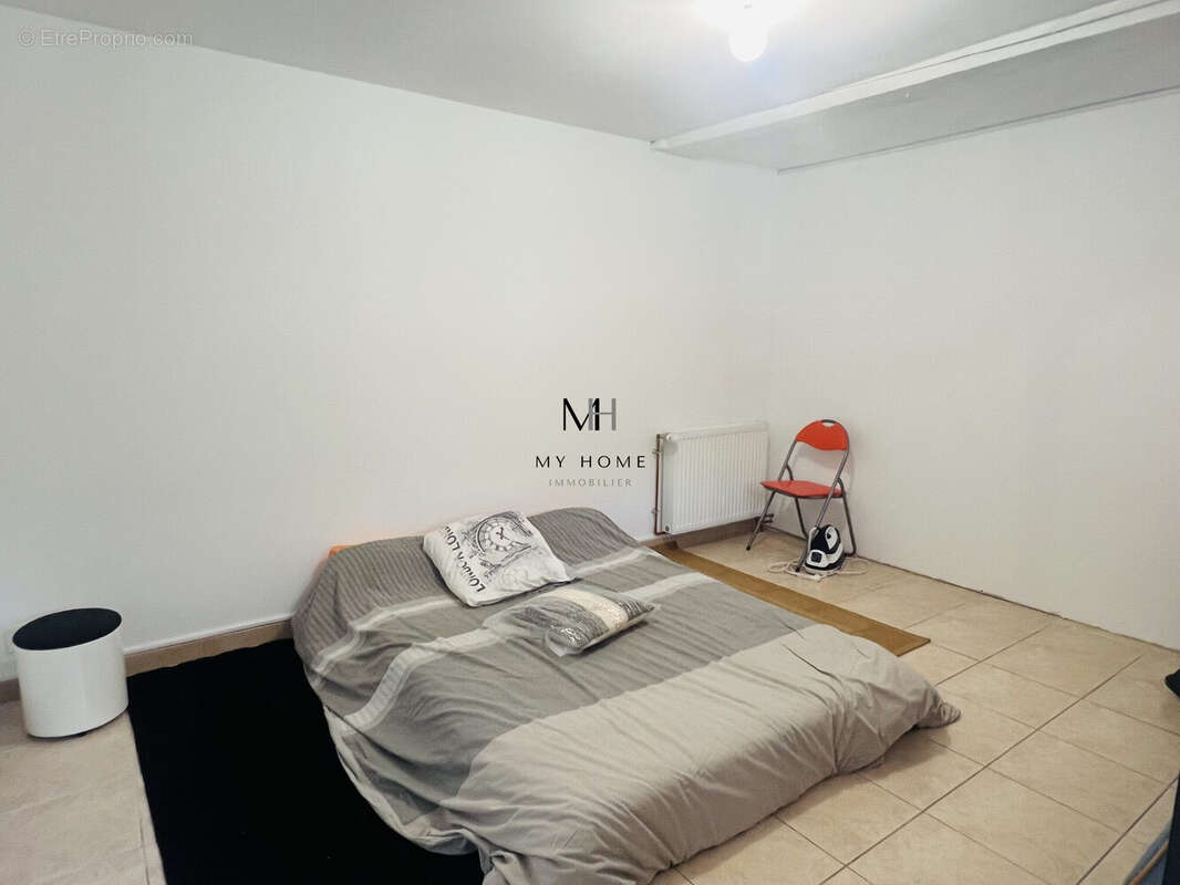 Maison à SAINT-LEONARD-DES-BOIS