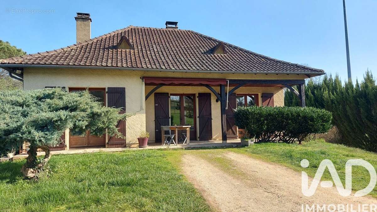 Photo 2 - Maison à BRIGNAC-LA-PLAINE