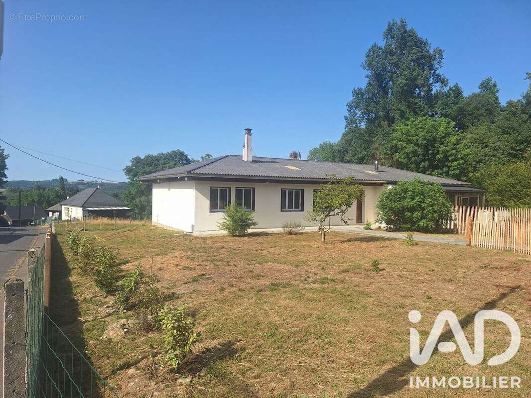 Maison 105 m² à Bagneres-De-Bigorre  - photo 2