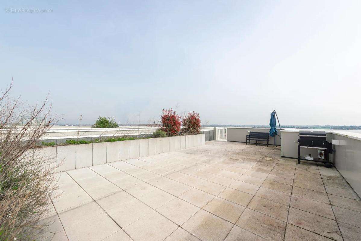 Appartement à BUSSY-SAINT-GEORGES