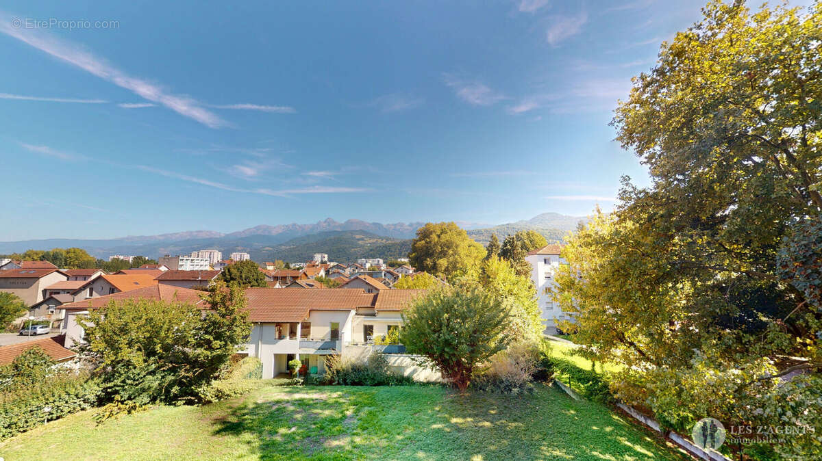 Appartement à SAINT-MARTIN-D&#039;HERES