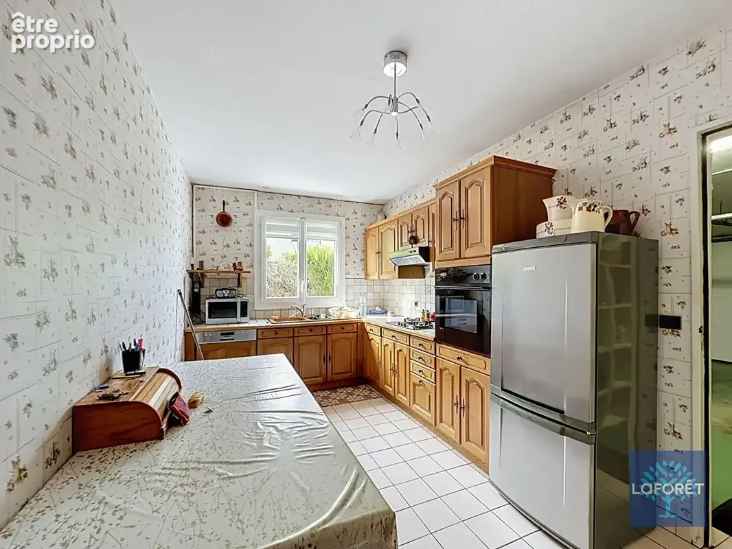 MAISON LA FERTE ALAIS - 9 pièces -5 chambres - 185 m² - 611 m² de terrain - photo 5