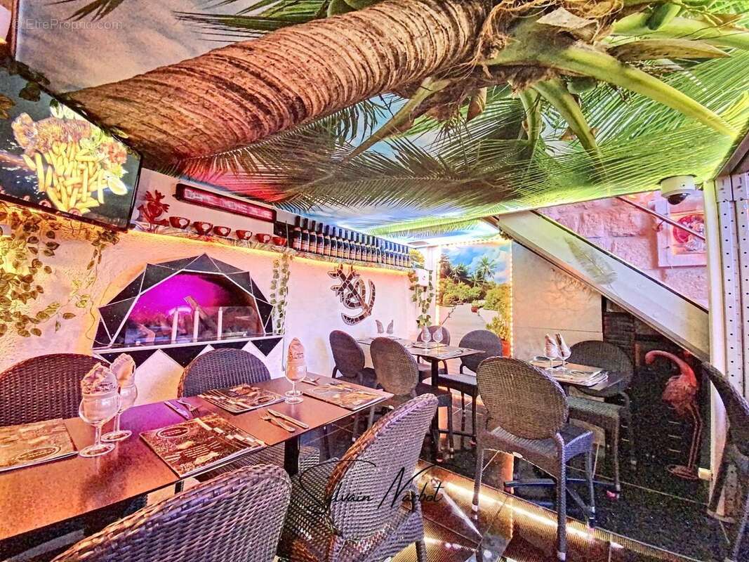 Commerce à LE GRAU-DU-ROI