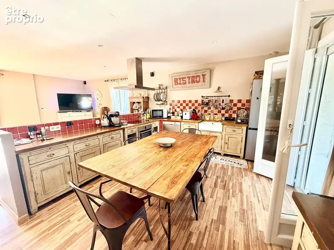 Maison Ouveillan T5 de  175 m2 avec piscine - photo 18