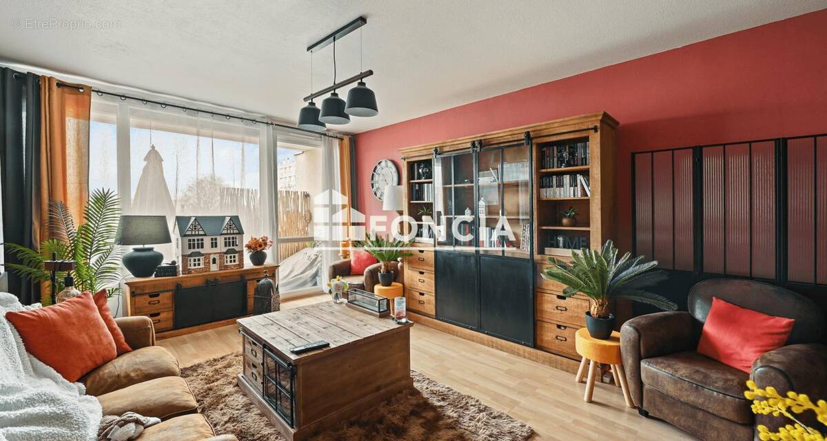 Appartement à VILLENEUVE-SAINT-GEORGES