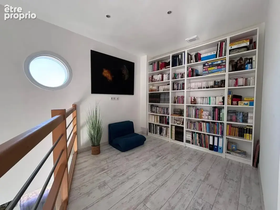 Rare  à Gruissan Mateille villa R+1 142 m² hab - photo 9