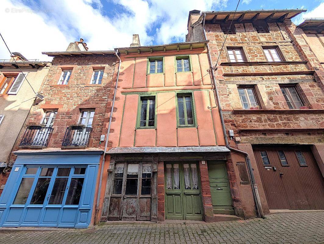 Maison à VILLECOMTAL