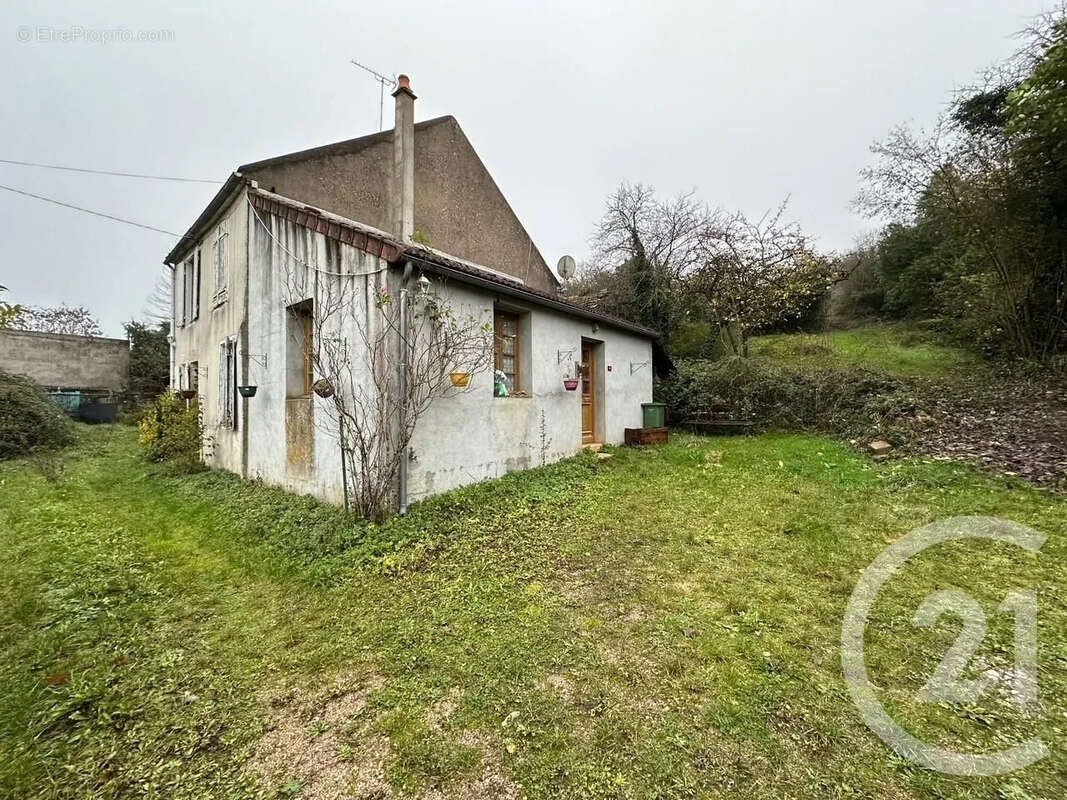 Maison à MARCY