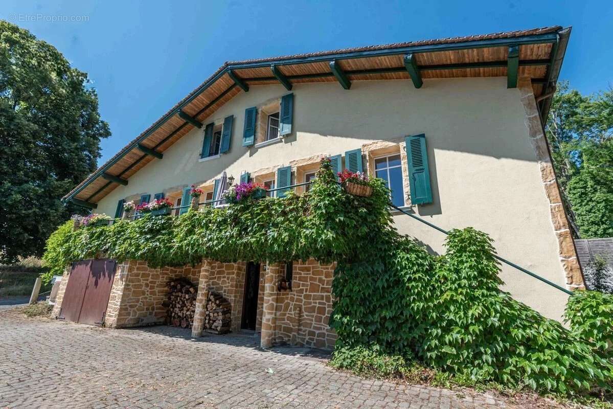 Maison à SCIEZ