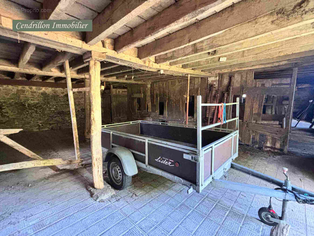 Maison en pierres 120m2, dépendances, grange et terrains, typique du bien Creusois idéal, situé dans le Parc N - photo 32