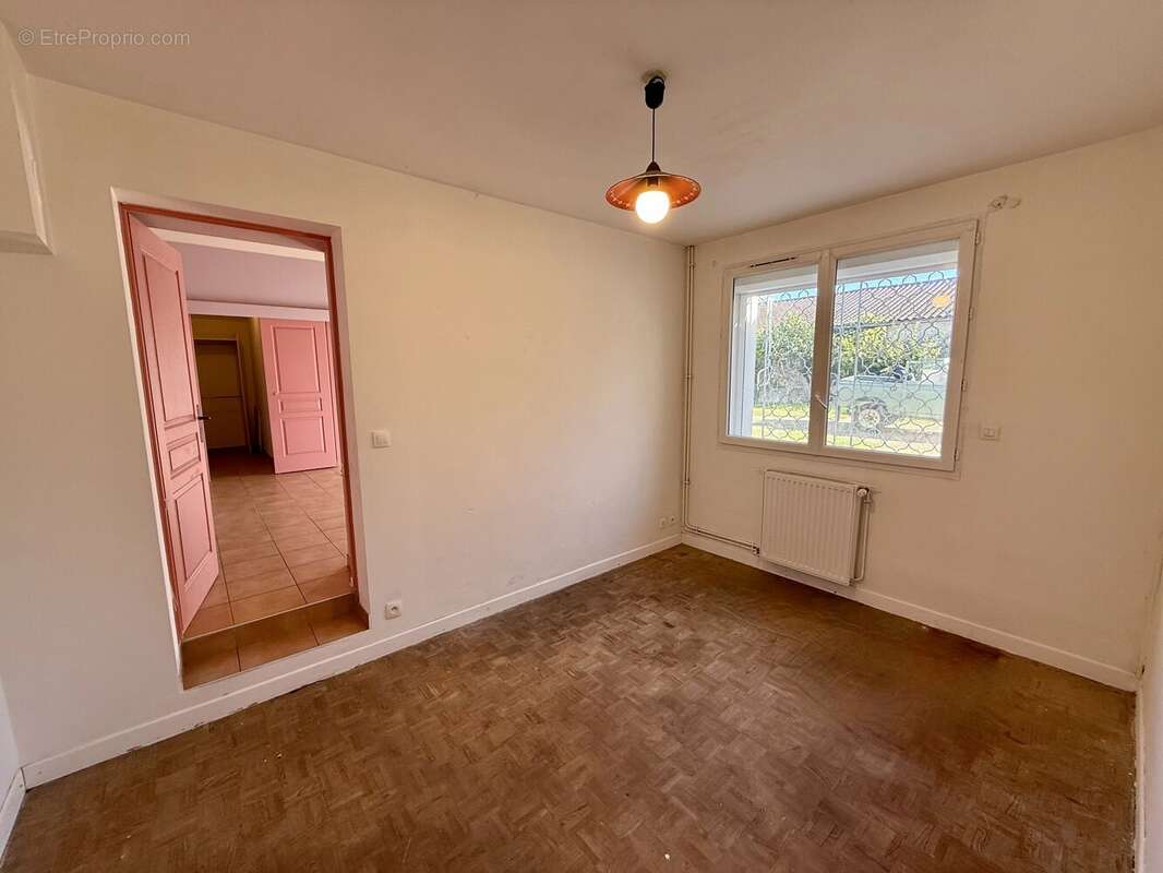 Maison à PORT-SAINTE-FOY-ET-PONCHAPT