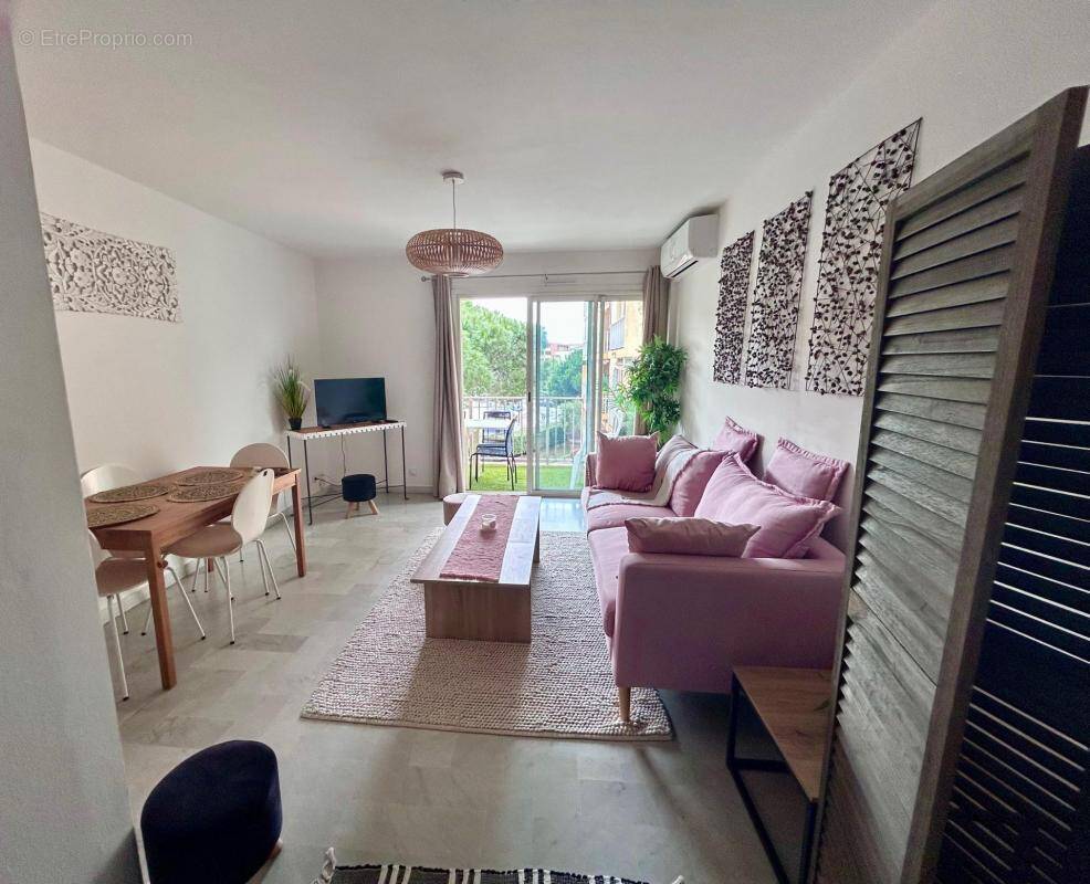 Appartement à FREJUS