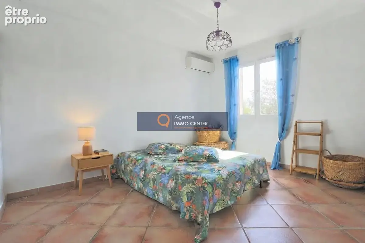 Cuers   propriété familiale avec piscine, garage et dépendance - photo 15