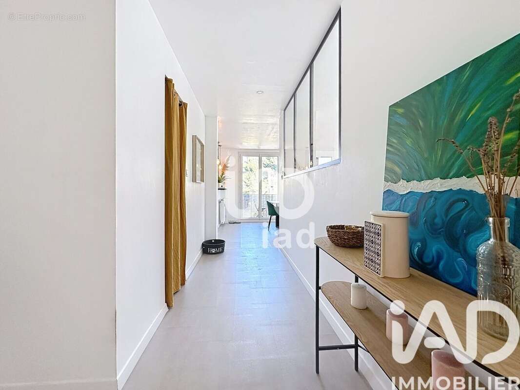 Photo 2 - Appartement à MARSEILLE-13E