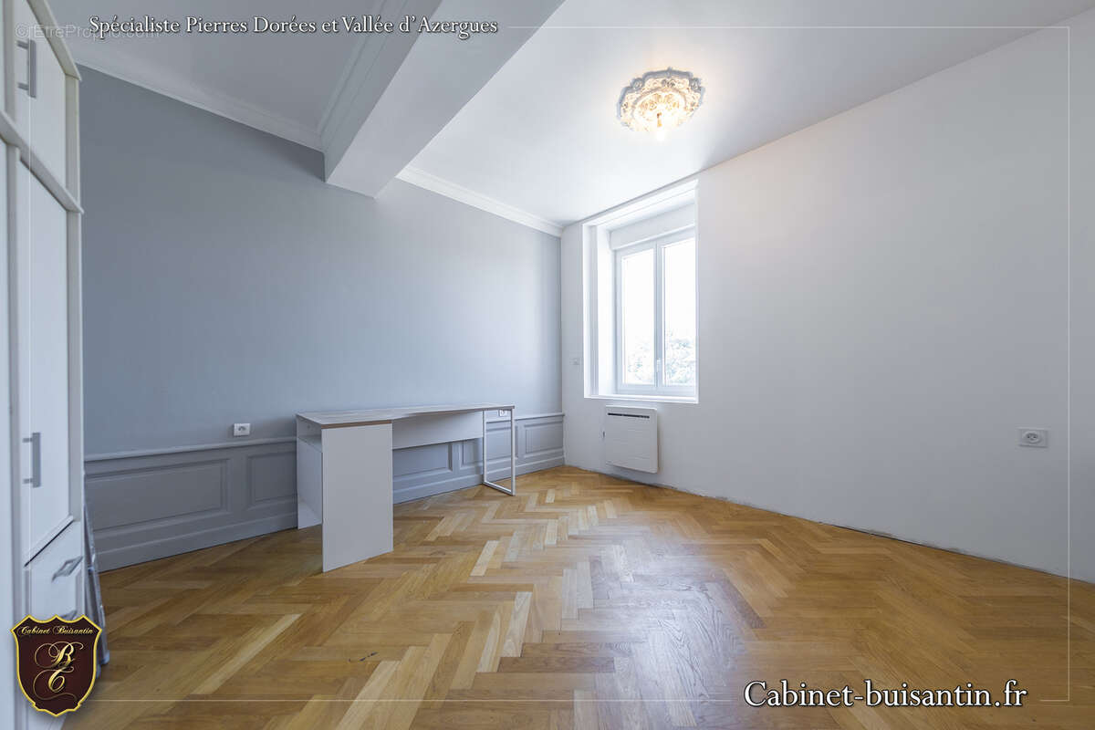Appartement à LEGNY