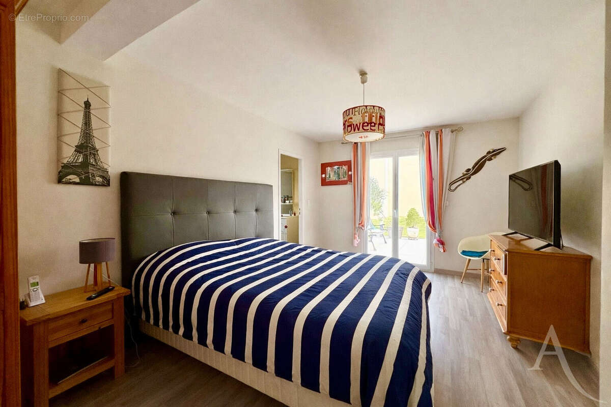 Maison à MAY-SUR-ORNE