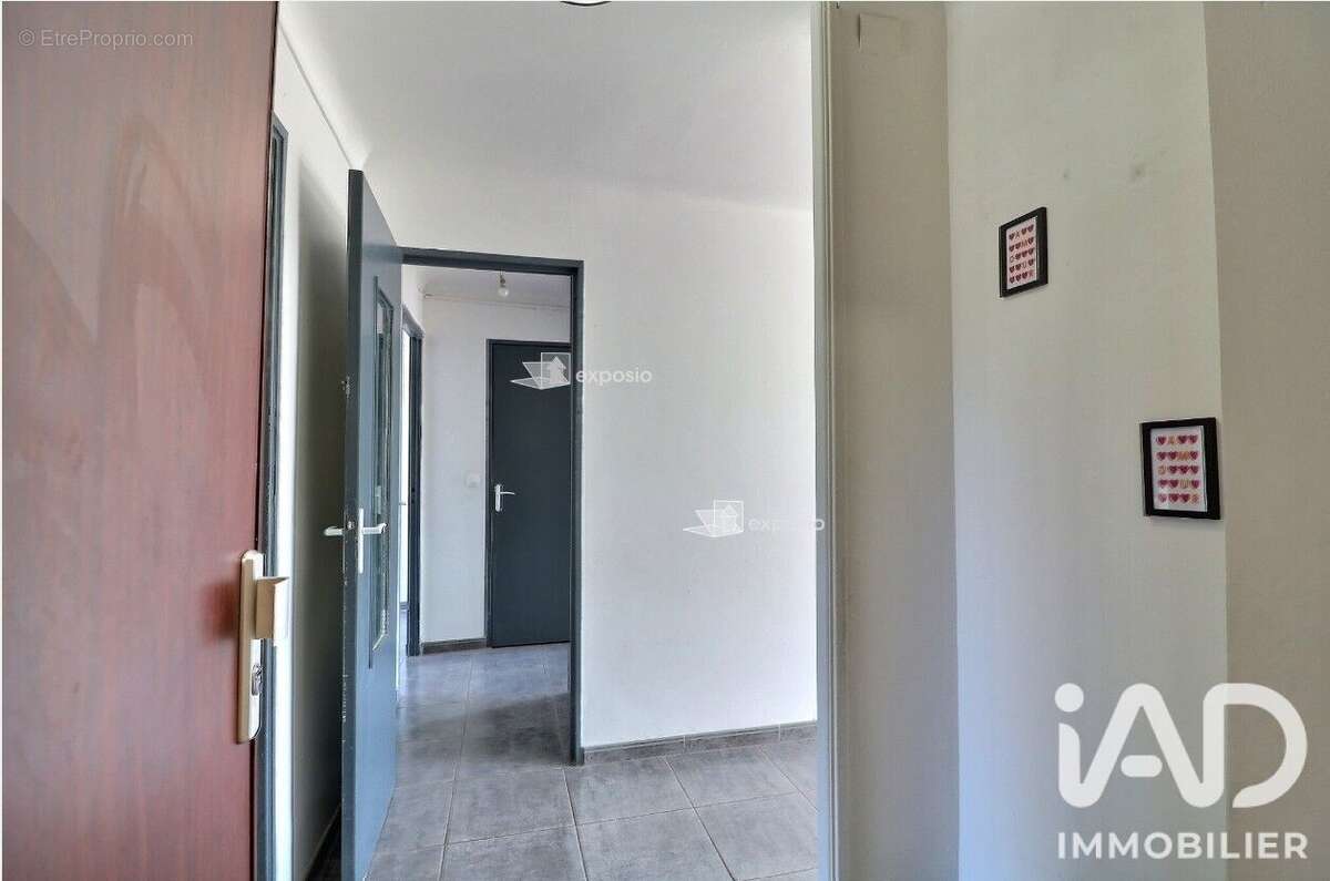 Photo 2 - Appartement à MARSEILLE-9E